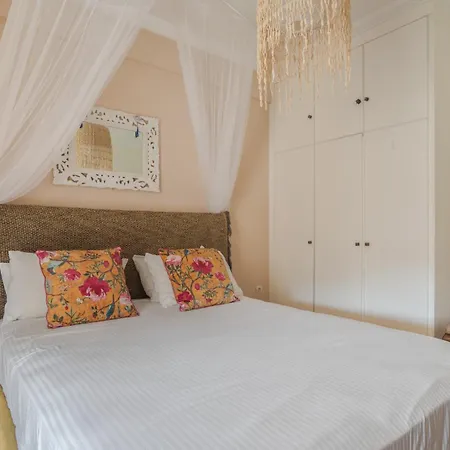Theodoros Appartement *